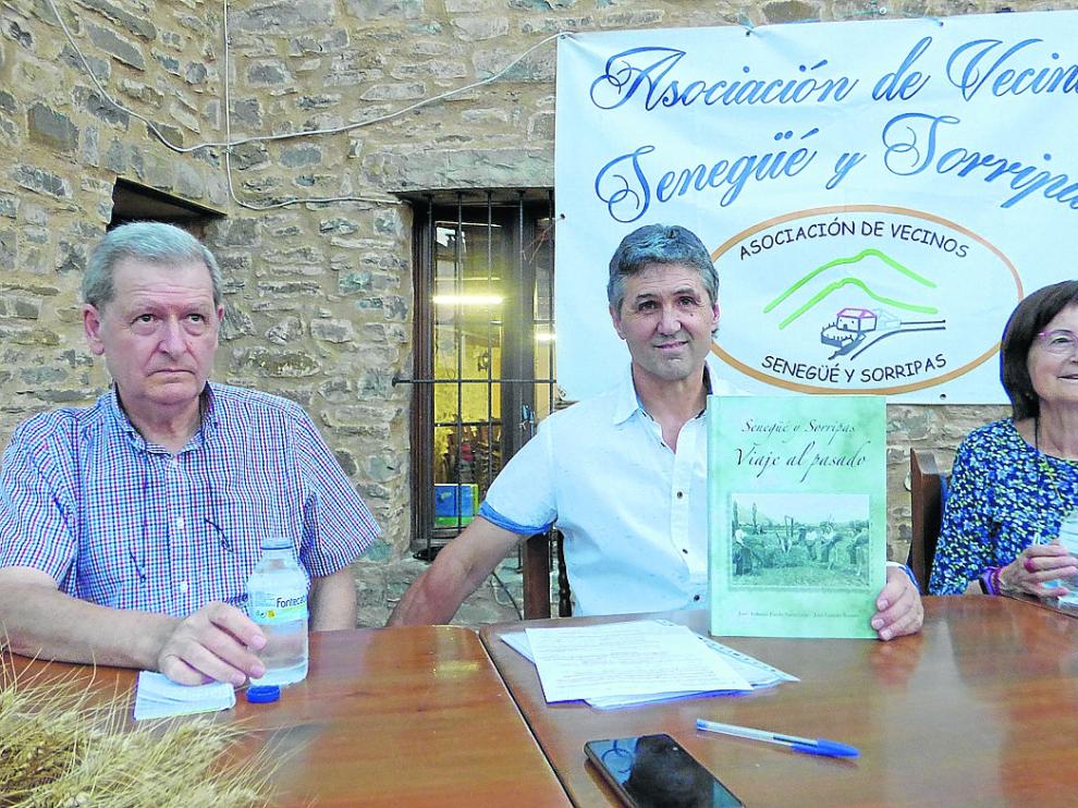 José Garcés, José Antonio Pardo y María Pilar Escolano presentaron el libro.