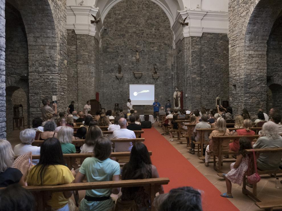 La antigua capilla del Monasterio de Boltaña acogió la sesión previa a la inauguración