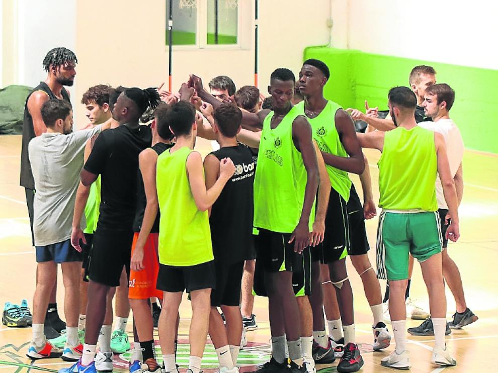 El Huesca La Magia inicia el trabajo de preparación.