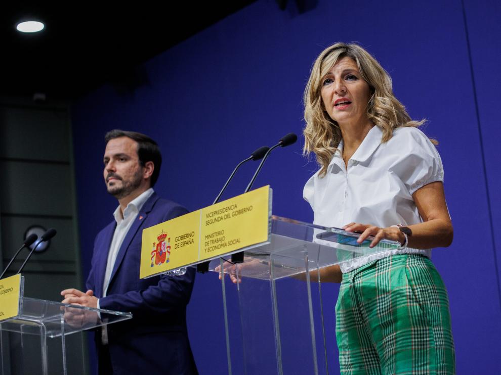 Los ministros Garzón y Díaz comparecen tras la reunión mantenida ayer.