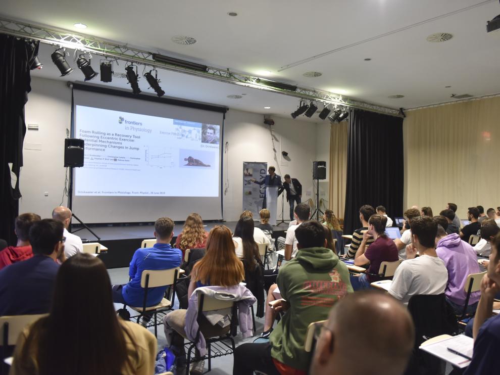 Ponencia del Dr. Hugo Olmedillas, ayer en el curso sobre Deporte organizado por la UIMP.