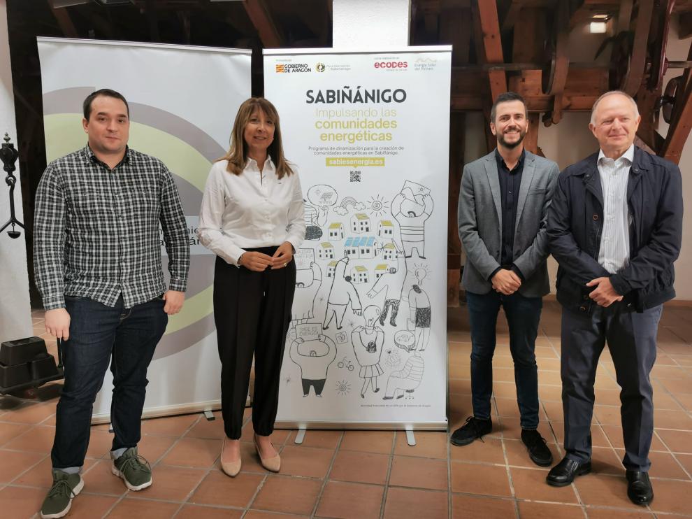 Héctor Lanaspa, Berta Fernández, Carlos Pesqué y Santiago Castán, este viernes en la presentación.