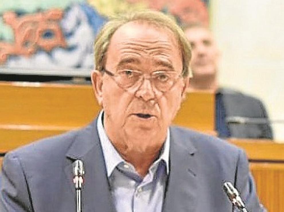 Carlos Pérez Anadón.