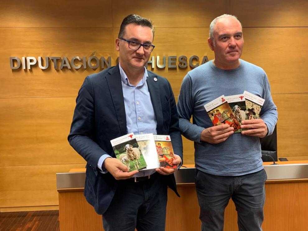 Roque Vicente y Rafa Yustes presentaron los libros.
