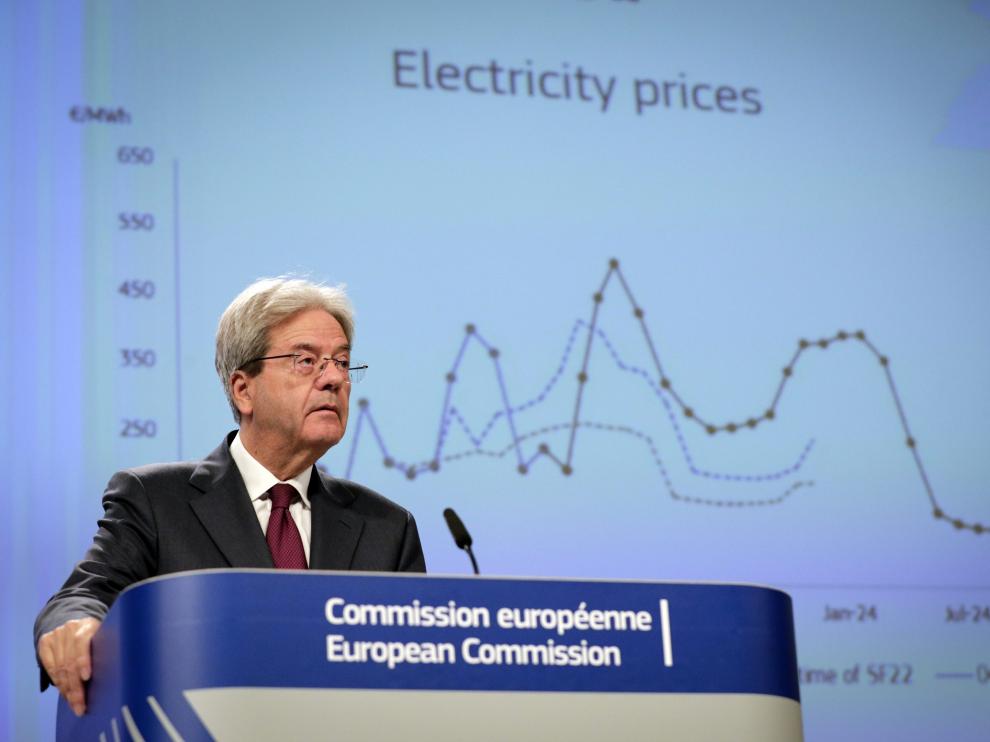 Paolo Gentiloni, comisario europeo de Economía, durante la presentación de las previsiones.