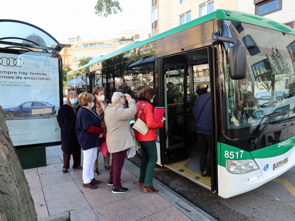 Parada de autobús de la ciudad de Huesca.