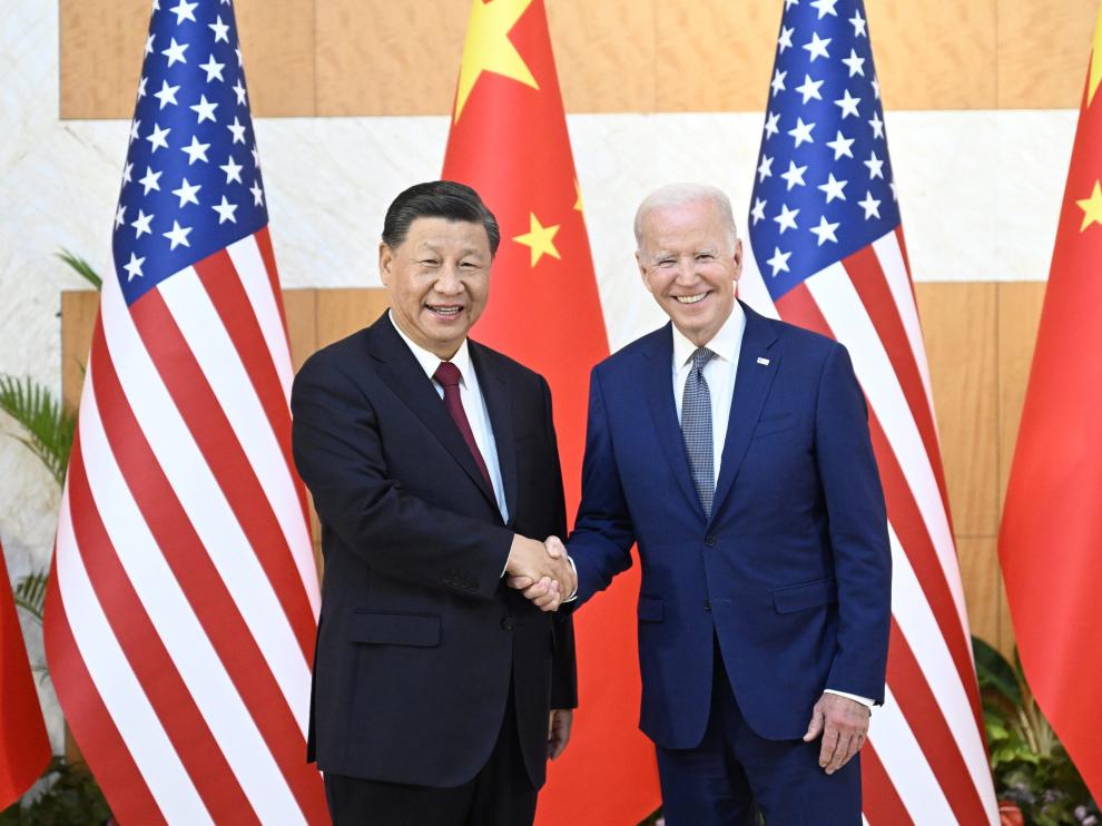 Xi y Biden, presidentes de China y Estados Unidos, se dieron un cálido apretón de manos en su primer encuentro presencial. INDONESIA CHINA US G20 BALI SUMMIT