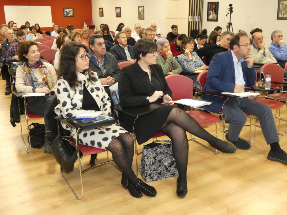 Público asistente a la Jornada sobre vivienda rural en el Centro de Congresos de Barbastro.