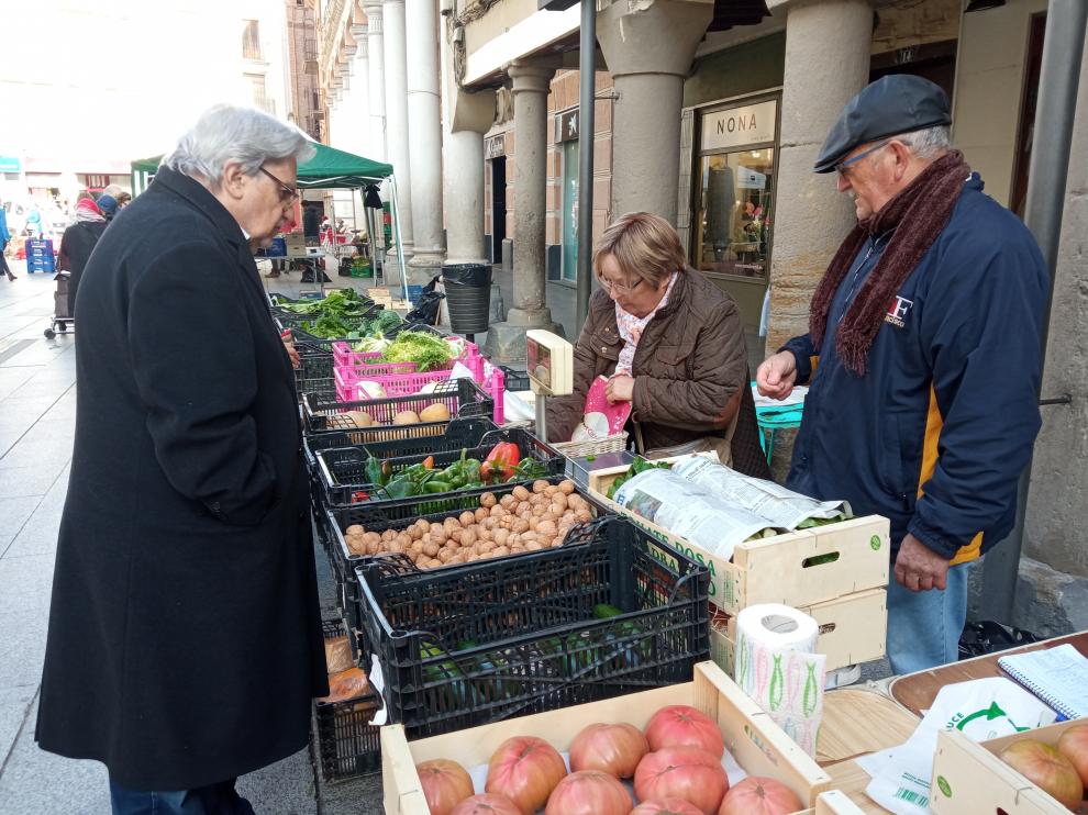 Los últimos tomates rosa de Barbastro de la campaña se vendieron el sábado pasado en la plaza del Mercado.