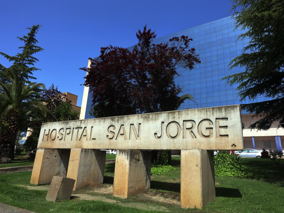 Fachada principal del Hospital Universitario San Jorge de Huesca.