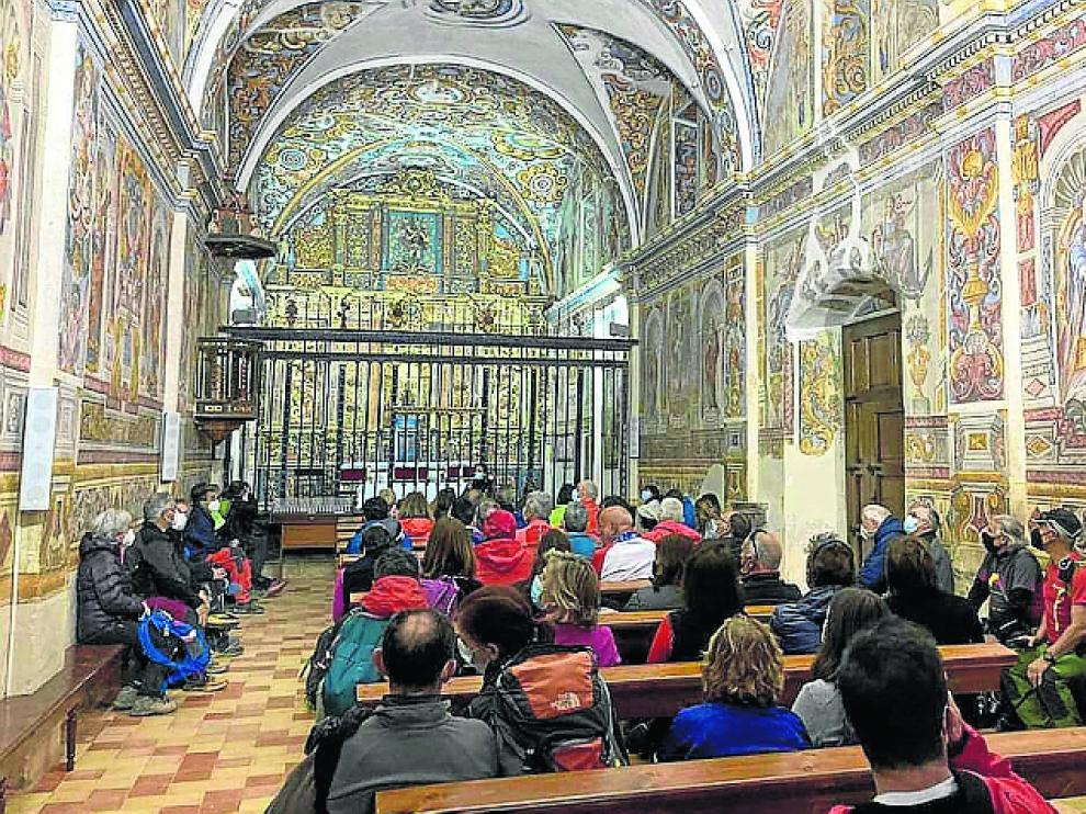Una de las visitas al Santuario de Nuestra Señora de Casbas en Ayerbe.