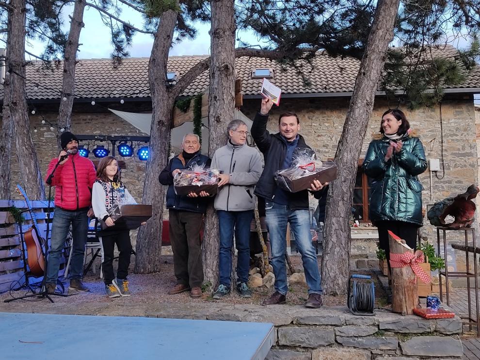 Santa María de Buil, Mondot y Arcusa recibieron una cesta con productos de kilómetro cero.