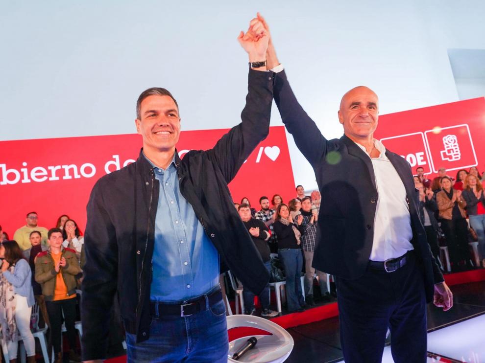 Sánchez este sábado en Sevilla, donde ha participado en un acto en apoyo del alcalde de la capital hispalense, Antonio Muñoz.