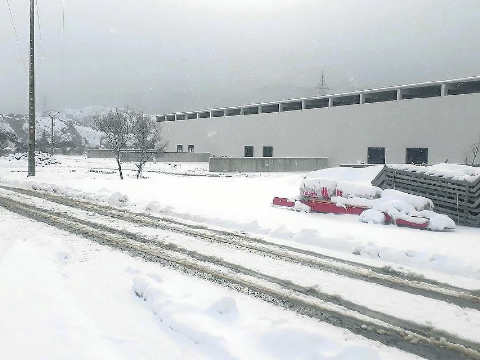 Aspecto de la nueva planta en construcción de Iberfoil.