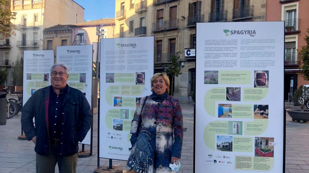 Rosa Gerbas Concejala de Desarrollo, Comercio y Turismo Ayto Huesca y Miguel Ángel López Gerente de Fundación Valentia.