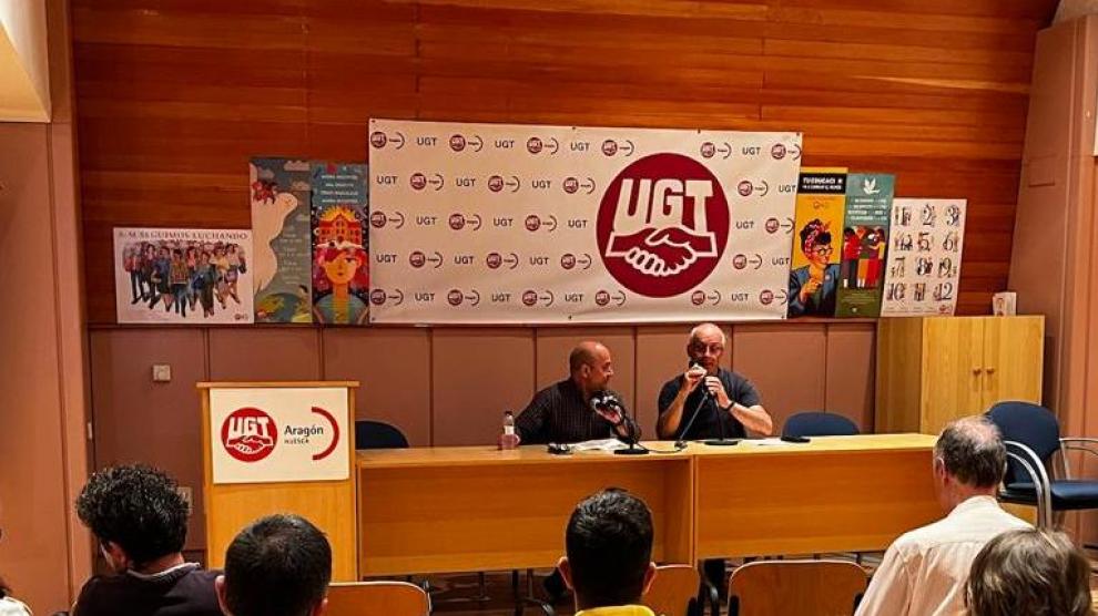 Asamblea de la delegación de UGT para hacer balance sobre diálogo social, en la sede de Huesca