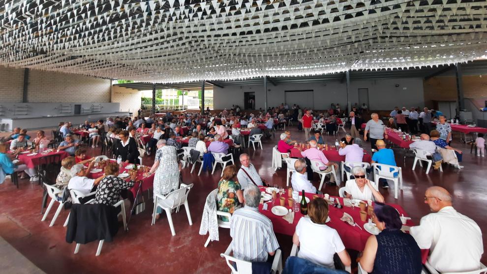 Alrededor de 200 personas participaron en el encuentro organizado por la Asociación de Personas Mayores de Graus y Redolada.