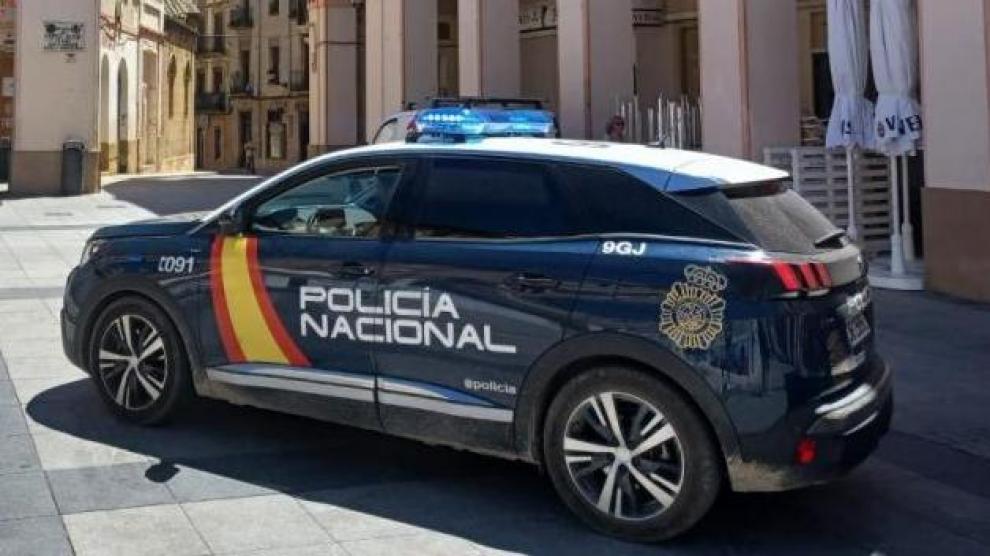 La Policía Nacional detuvo al sospechoso mientras dormía en la furgoneta.