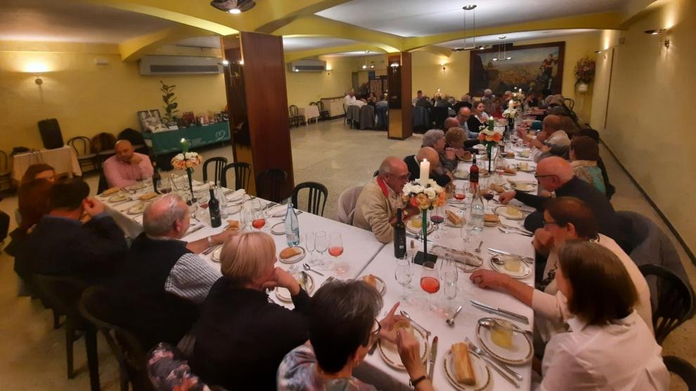 Participantes en la cena celebrada en Graus.
