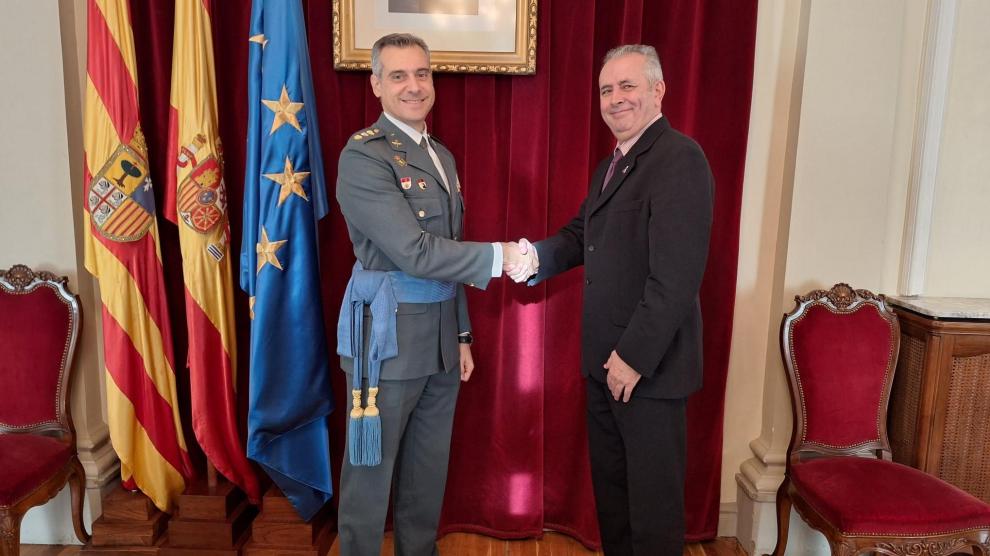 Campo felicitó al hasta ahora teniente coronel por su reciente ascenso.