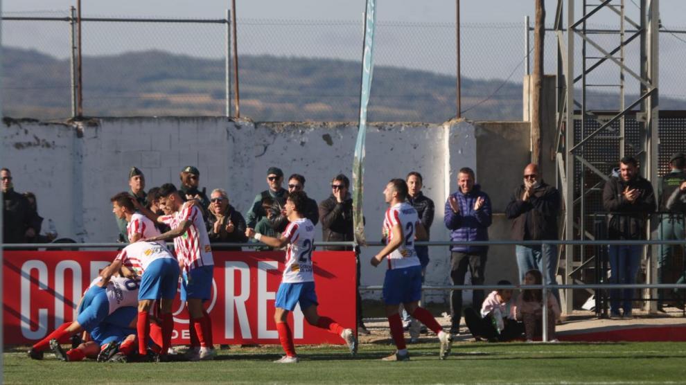 Franky anotó el único y decisivo del gol del Barbastro ante el Almería.