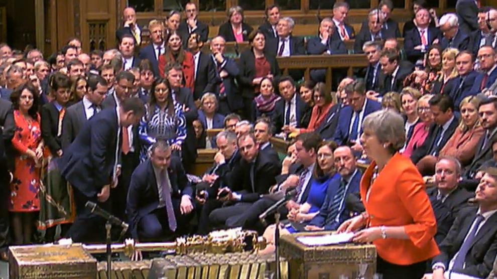 El Parlamento rechaza de nuevo el pacto del "brexit" por amplia mayoría