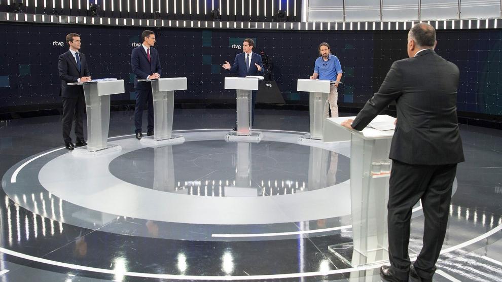 RTVE ofrece debate a cinco el 4 de noviembre y 3 'cara a cara' entre los principales líderes