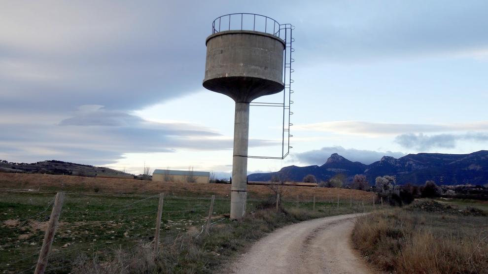 El Ayuntamiento de Huesca estudiará el exceso de gasto de agua en el barrio de Apiés
