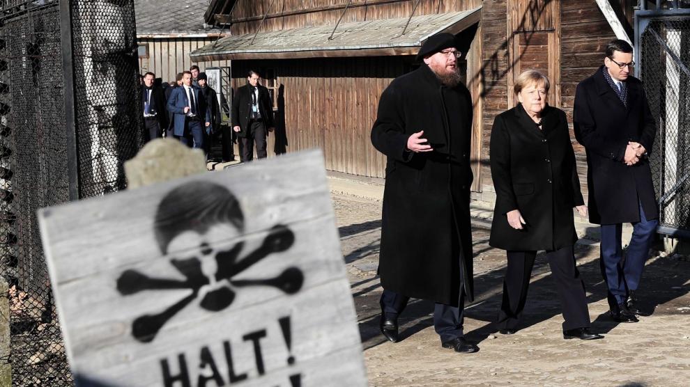 Merkel, en Auschwitz: "Me siento profundamente avergonzada"
