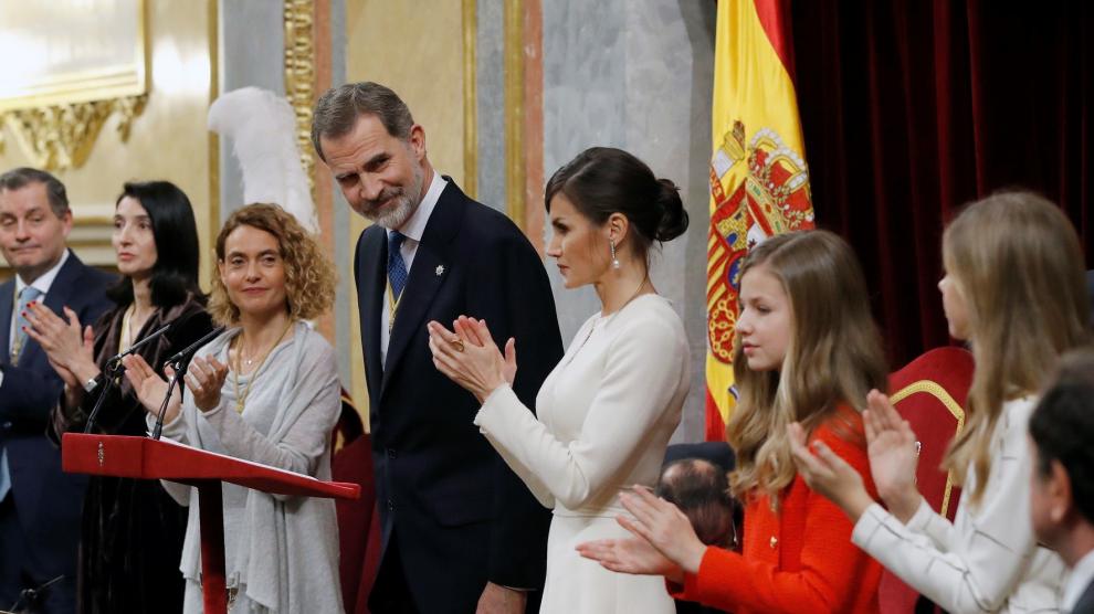 Felipe VI insta a pactar: "España no puede ser de unos contra otros"