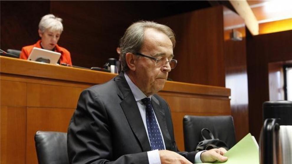 El Gobierno de Aragón valora el objetivo de déficit frente al impago por IVA
