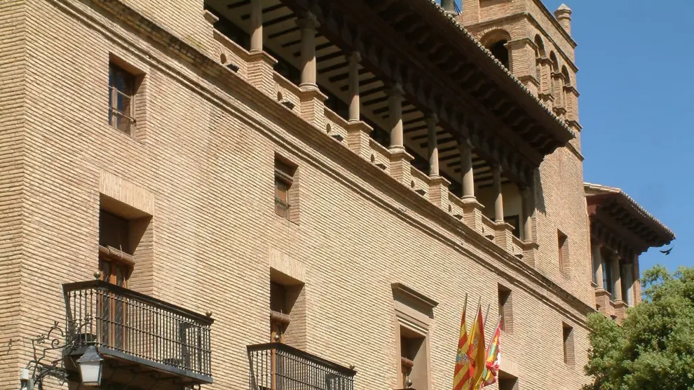 Decenas de demandas por la alta temporalidad se ciernen sobre el Ayuntamiento de Huesca