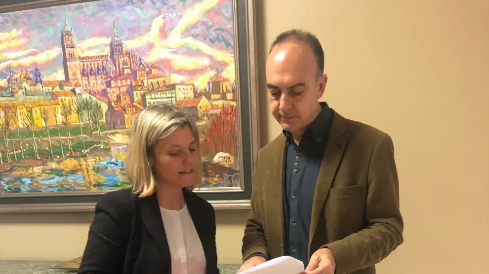 Begoña Nasarre y Alfredo Sancho defienden la regulación de la eutanasia