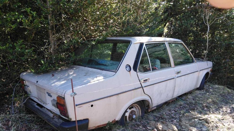 Un Seat 131 en el valle de Sorrosal