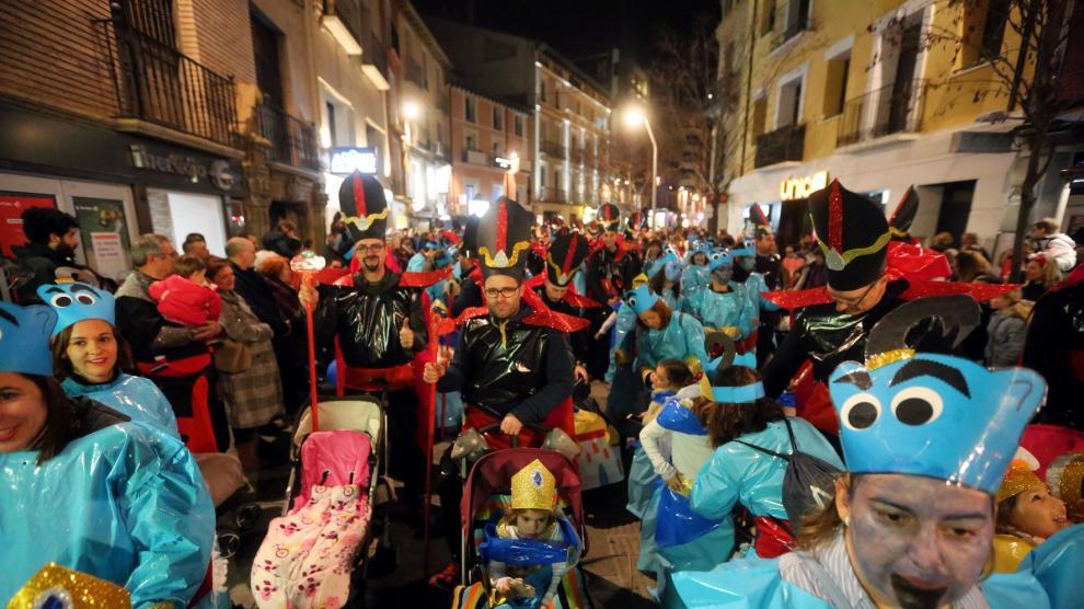 GALERÍA DE FOTOGRAFÍAS de los mejores disfraces que han desfilado en el carnaval de Huesca
