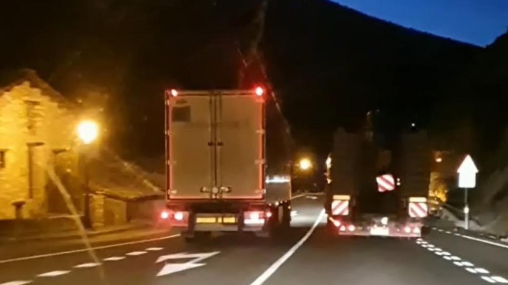 La Guardia Civil ha investigado al conductor de un camión por un adelantamiento extremadamente peligroso en Sopeira