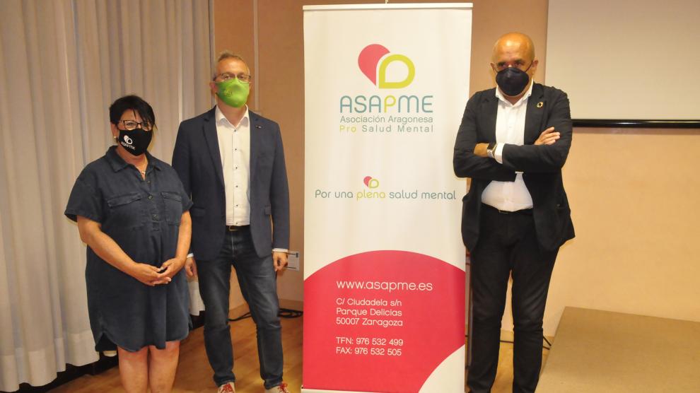 Ana López Trenco, Juan Manuel Ramón y Fernando Anel, en el Palacio de Congresos de Jaca.
