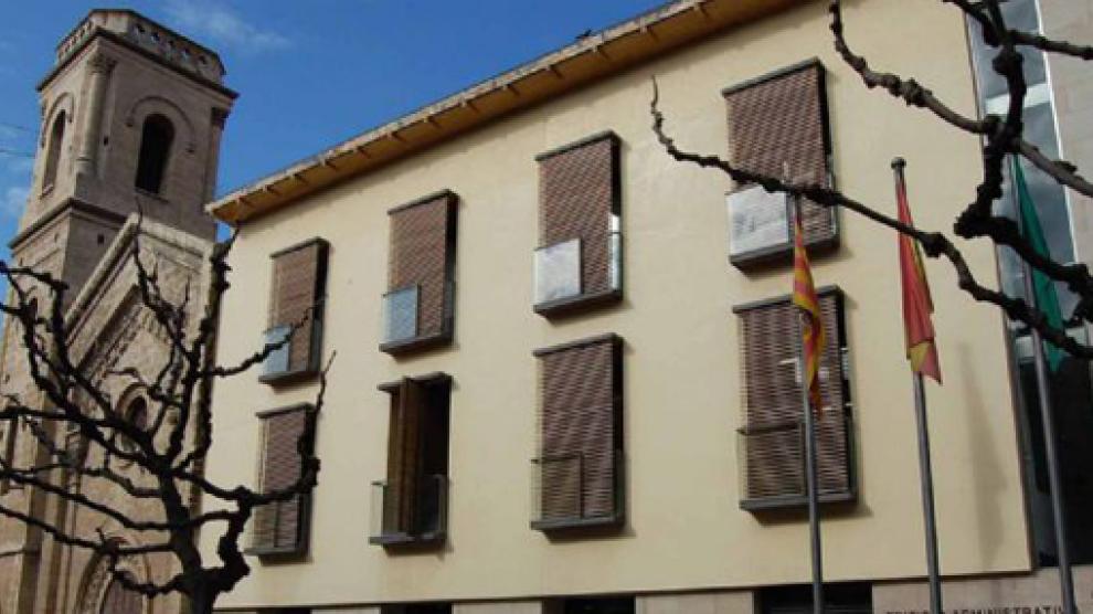Edificio administrativo del Ayuntamiento de Fraga