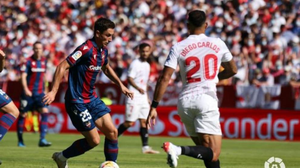 Pablo Martínez, en el partido Levante-Sevilla de esta temporada.