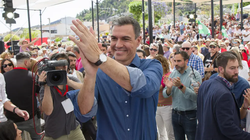 Pedro Sánchez este sábado en un acto de campaña en Cártama (Málaga).