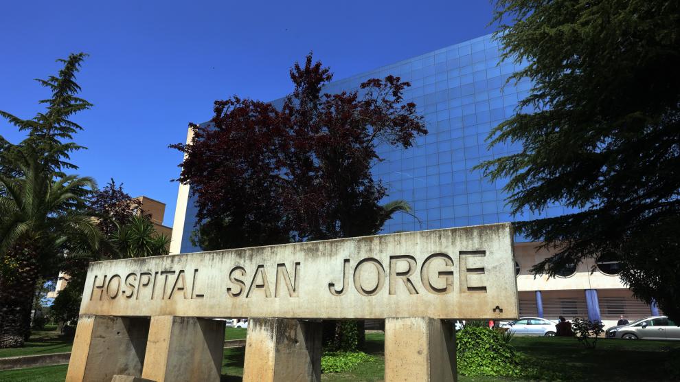 Fachada principal del Hospital Universitario San Jorge de Huesca.