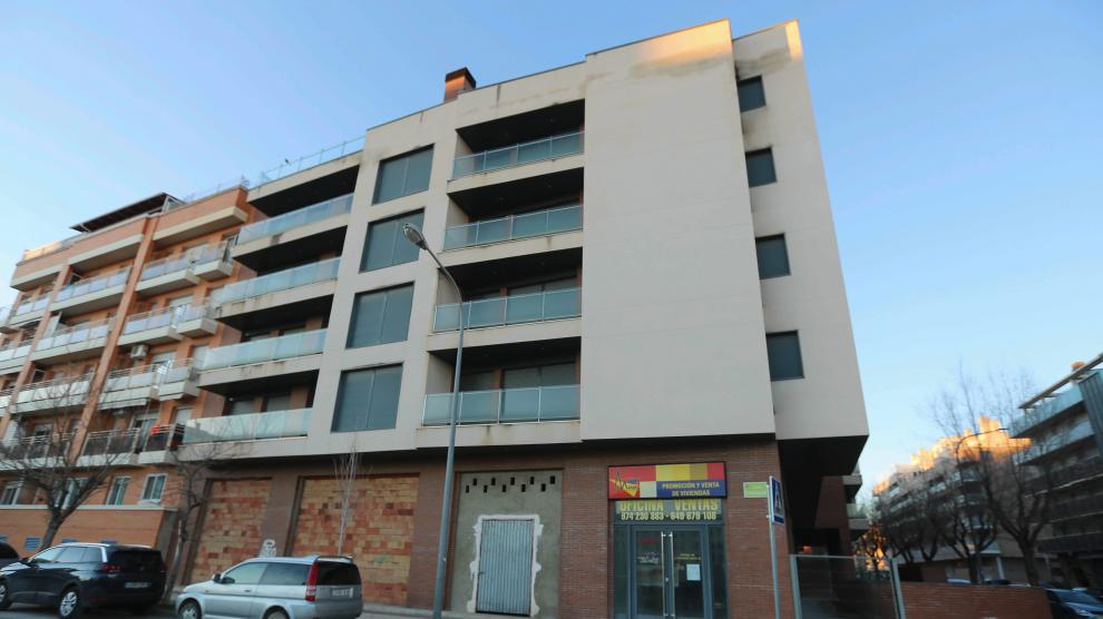 Edificio en calle Doña Sancha, esquina calle Calatayud, recién adquirido por la promotora PromHaus.