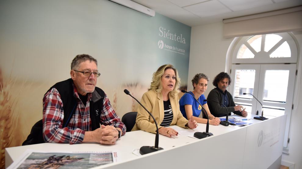 José Antonio Cuchí, Beatriz Calvo, Lola Giménez y Fran Fraguas, en rueda de prensa.