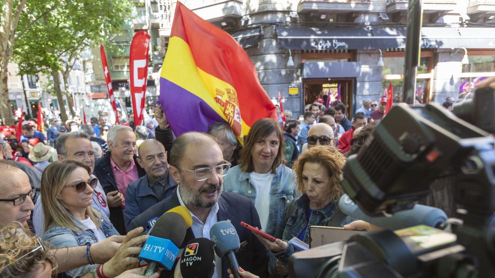 Javier Lambán, durante la manifestación del 1º de Mayo en Zaragoza.