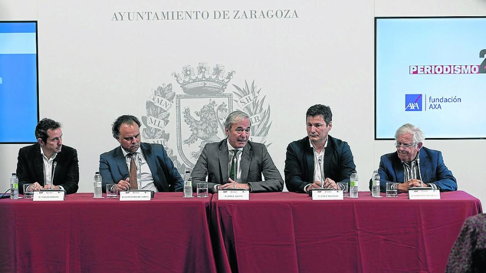 Sergio Martín, Fernando de Yarza, Jorge Azcón, Josep Alfonso y Fernando Jaúregui, ayer, en Zaragoza.