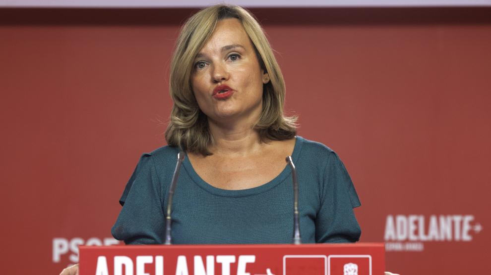 La portavoz del PSOE y ministra de Educación en funciones, Pilar Alegría, compareció en rueda de prensa tras el encuentro entre Sánchez y Feijóo.