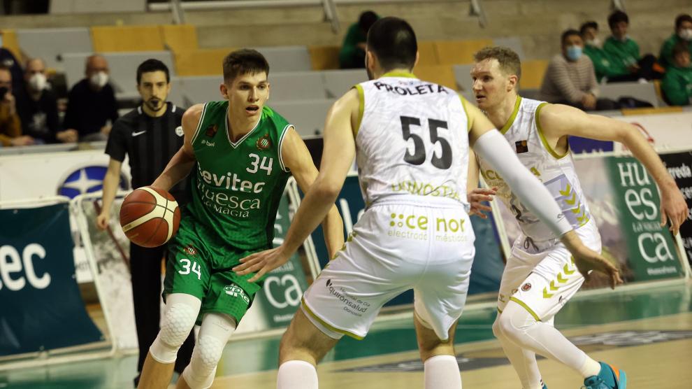 Kumpys, durante su primera etapa como jugador del Peñas durante el curso 21/22 en LEB Oro.
