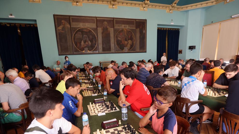 Entre las actividades ofertadas está el ajedrez. En la foto, un torneo en Huesca.