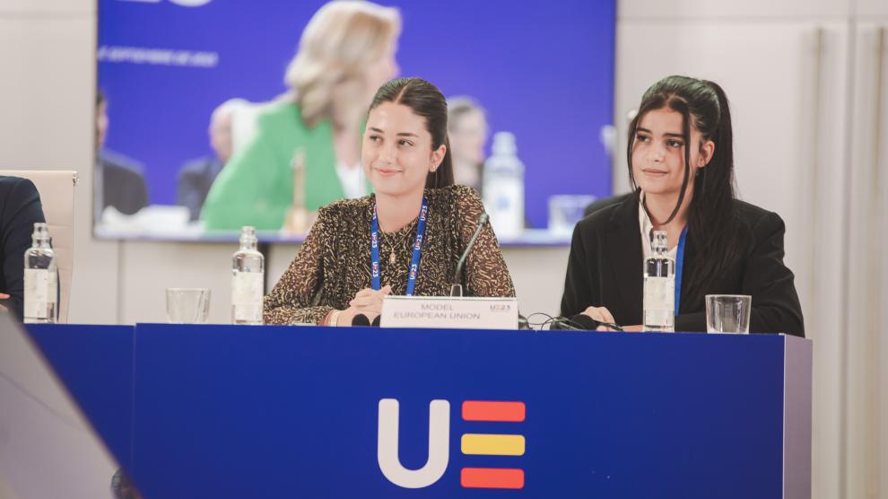 El foro se celebró en Zaragoza y dos de ellos expusieron las conclusiones del debate ante 27 ministros de Educación de la Unión Europea, entre ellos, Pilar Alegría.