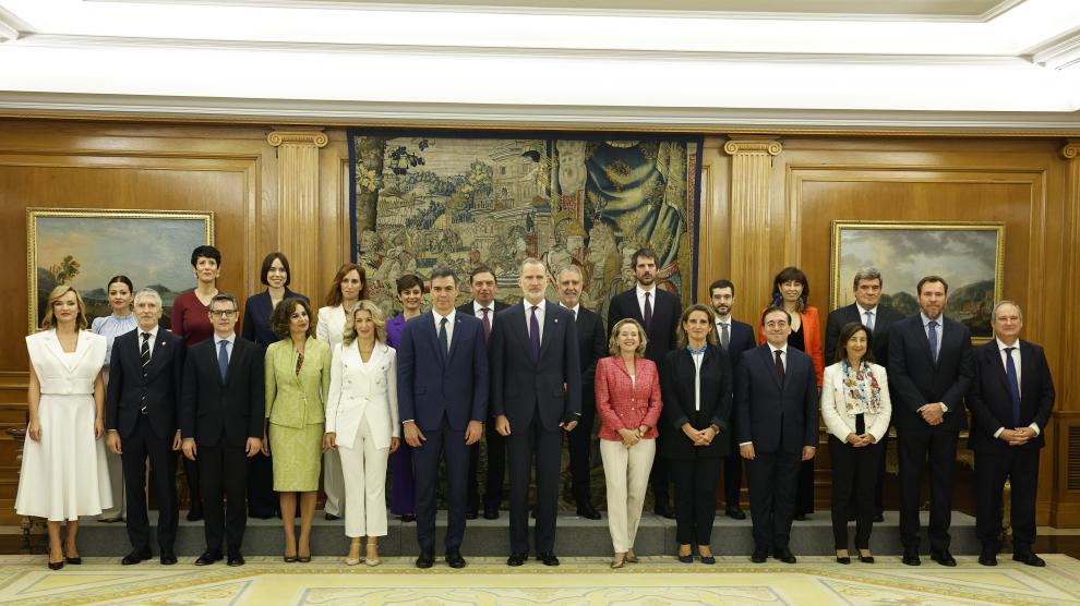 Los 22 ministros del nuevo gabinete de Pedro Sánchez han prometido este martes su cargo ante el Rey.